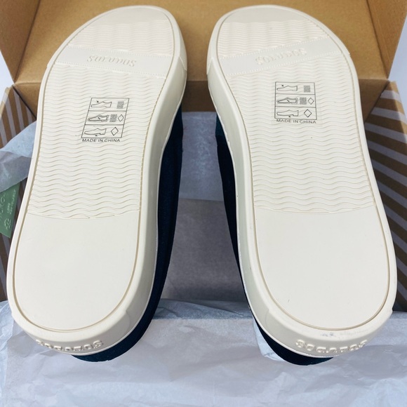 NWT Soludos Velvet Show Pony Sneaker Black and Red Pom Poms Size 5.5 - Picture 14 of 15